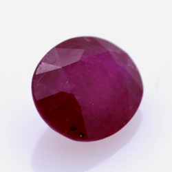 2,51 ct. Rubis Coupure Ovale