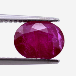 2,50 ct. Rubis Coupure Ovale