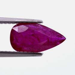 2,16 ct. Rubis Coupure Poire