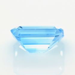 12,76 ct Topazio Blu in Facetatto Smeraldo