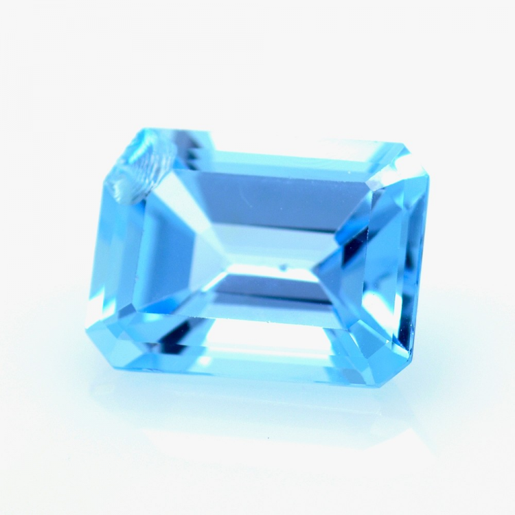 13,62 ct Topaze Bleu Taille Émeraude