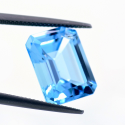 13,62 ct Topaze Bleu Taille Émeraude