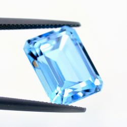 14,75 ct Topaze Bleu Taille Émeraude