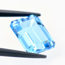 14,75 ct Topazio Blu in Facetatto Smeraldo