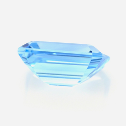 14,51 ct Topaze Bleu Taille Émeraude