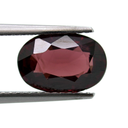 3.11 ct Rhodolite Garnet Oval Cut