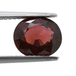 2.61 ct Granate Rodolita Talla Oval