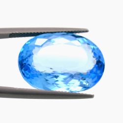 31,97 ct Topacio Azul Suizo Talla Ovalada