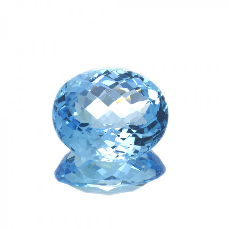 25.29 ct Topacio Azul Talla Ovalada con Damero