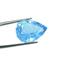 17.33 ct Topaze Bleu Taille Poire