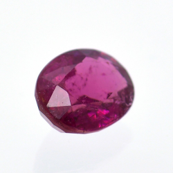 1,84 ct rosa Turmalin im Ovalschliff 8,60 x 6,63 mm