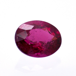 1.70ct Tourmaline Rose Taille Ovale 8.20x6.68mm