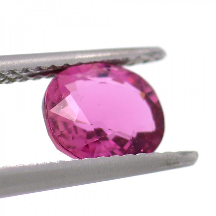 1.22ct Tourmaline Rose Taille Ovale 7.34x6.29mm