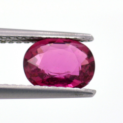 1.14ct Tourmaline Rose Taille Ovale 7.68x6.03mm