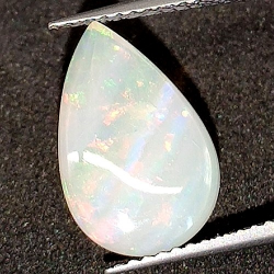 2.52ct Ópalo Noble Talla Cabujón Pera