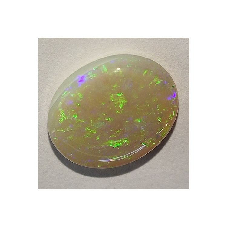 3.01ct Edelopal Oval Cabochon Schnitt