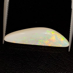 4.10ct Ópalo Noble Talla Cabujón Fantasía