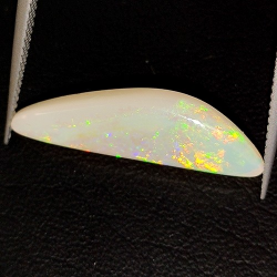 4.10ct Ópalo Noble Talla Cabujón Fantasía