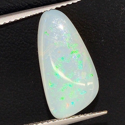 2.96ct Edelopal Fancy Cabochon Schnitt