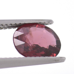 2.31ct Rhodolite Garnet Oval Cut