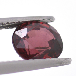 1.69ct Grenat Rhodolite Taille Ovale