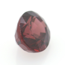 2.71ct Granate Rodolita Talla Ovalada