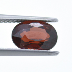 1.81ct Granate Rodolita Talla Ovalada