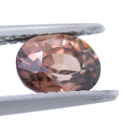 1.30ct Zircón Rosa Talla Ovalada