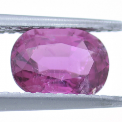 1,43 ct rosa Turmalin im Ovalschliff 8,27 x 6,33 mm