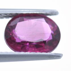 1.53ct Tourmaline Rose Taille Ovale 7.89x6.29mm