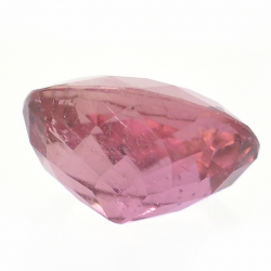 2,66 ct Turmalin im Ovalschliff 9,22 x 7,63 mm