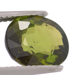 2.59ct Tormalina in Faccettato Ovale 9,45x7,83mm