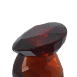 2.95ct Granato Spessartino in Facetatto Goccia