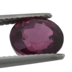 2.86ct Rhodolite Granat Oval Schnitt