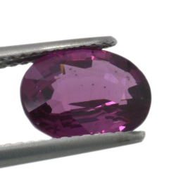 3.35ct Granato Rodolite Taglio Ovale