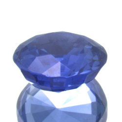 0,89 ct blauer Saphir im Ovalschliff 5,68 x 3,13 mm