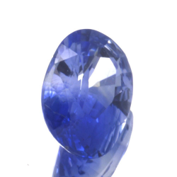 Saphir bleu 1,10 ct taille ovale 7,40x5,34 mm