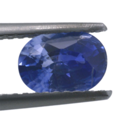 Saphir bleu 1,10 ct taille ovale 7,40x5,34 mm