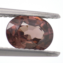 1.53ct Zircón Rosa Talla Ovalada