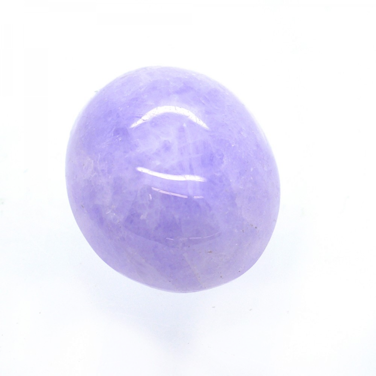 18.70ct Jade Violeta Talla Cabujón Ovalado