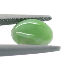 1.79ct Jade Impérial Taille Cabochon Ovale