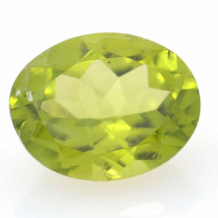 3.52ct Peridoto Talla Ovalada