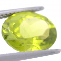 3.52ct Peridoto Talla Ovalada