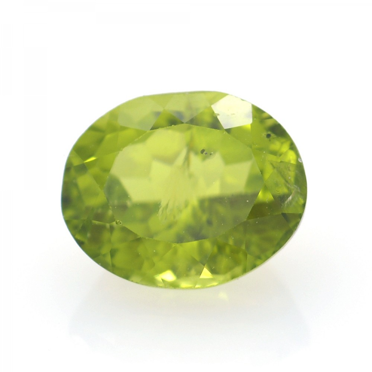 3.35ct Peridoto Talla Ovalada