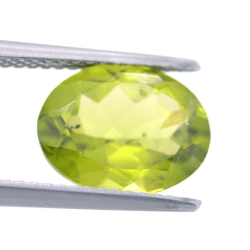 3.25ct Péridot Taille Ovale