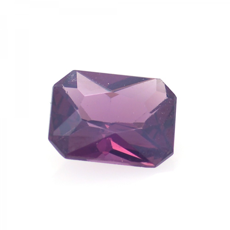 0.77ct Purpurspinell Schere Schnitt