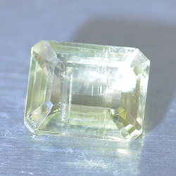 2.28ct Diaspore Taille Émeraude