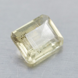 2.28ct Diaspore Taille Émeraude