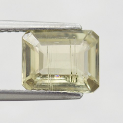 2.28ct Diaspore Taille Émeraude