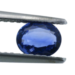 0,65 ct blauer Saphir im Ovalschliff 5,90 x 4,90 mm